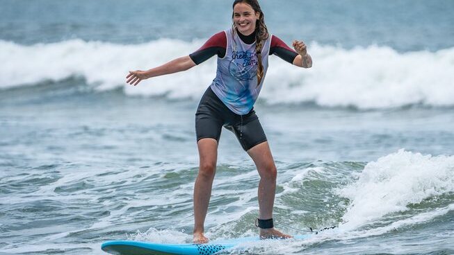 A surfer learning how in Lacanau surf with Cheeky Family surf camp