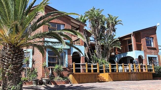Surf Camp accommodation of Jeffreys Bay Surf School