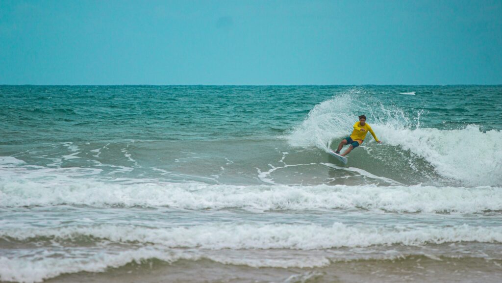 A surfer pulling a cutback in Mompiche surf Ecuador