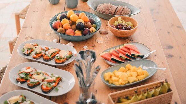 Food and accommodation with Chicks on Waves surf camp a Portugal Surf Camp Algarve Beginner