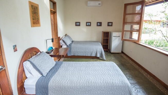 accommodation at Jaco surf camp with school of the world
