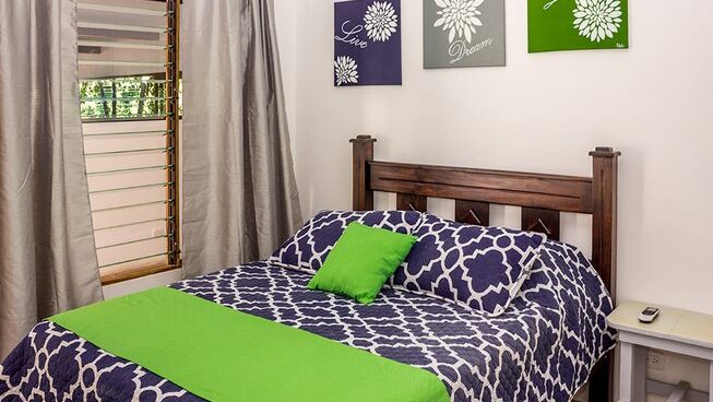 Bedding and accomodation at La Botella de Leche surf camp in Tamarindo