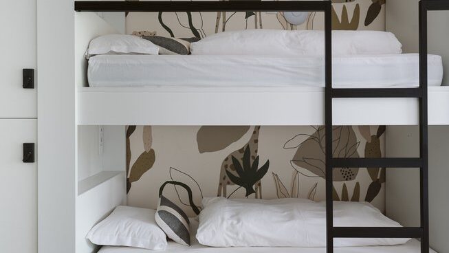 Accommodation with bunk beds at the Salty Pelican in Ericeira
