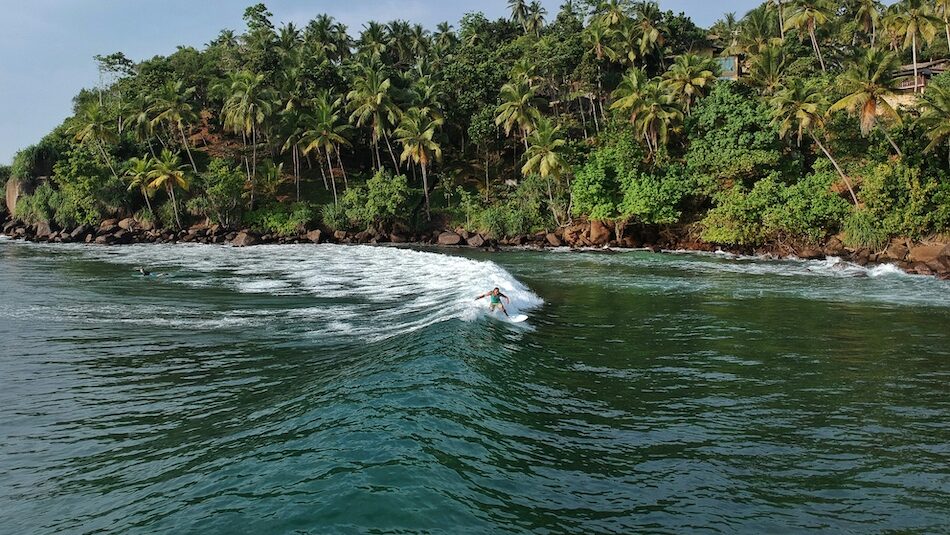 beginner surf camp Sri Lanka