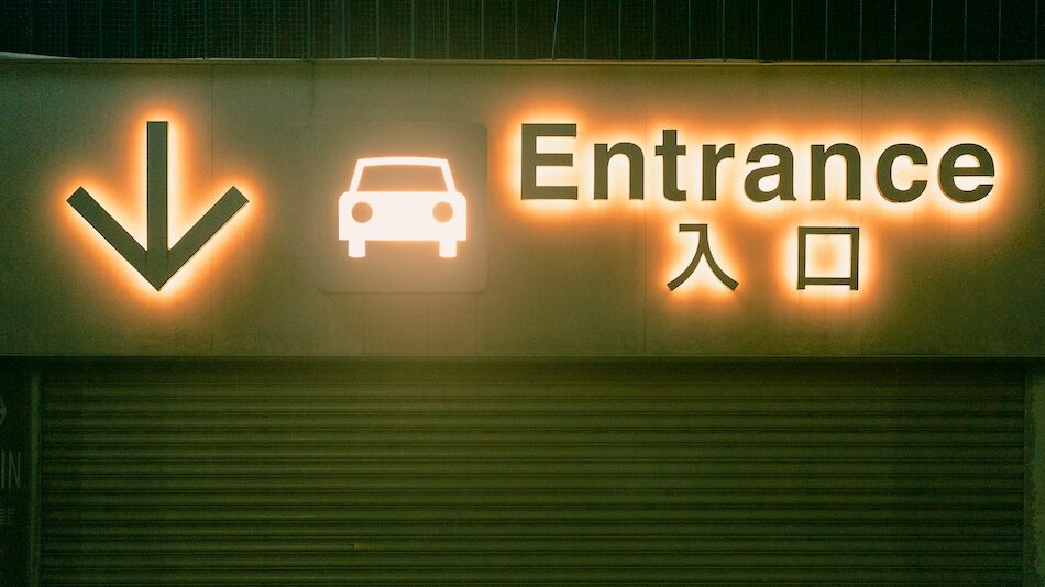 Seamless Airport Transfers For Surfers | Get To Your Surf Spot Fast