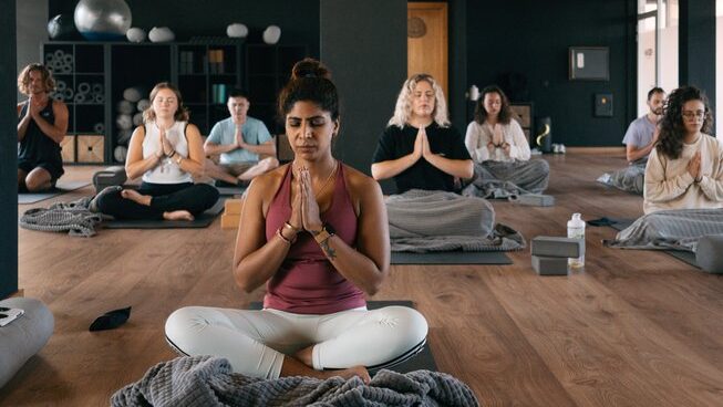people doing yoga at Golden Waves Surf & Yoga Lodge Portugal